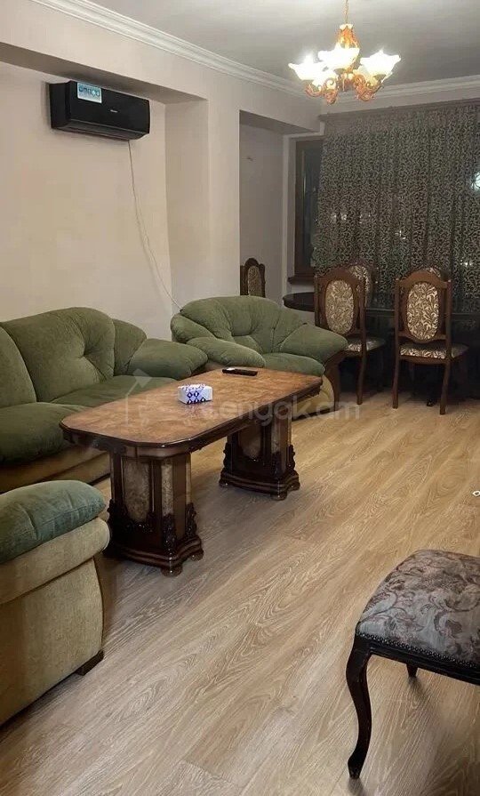 2 Սենյականոց Բնակարան Քարե Շենքում, 60քմ, 2/7 հարկ, Կապիտալ Վերանորոգված