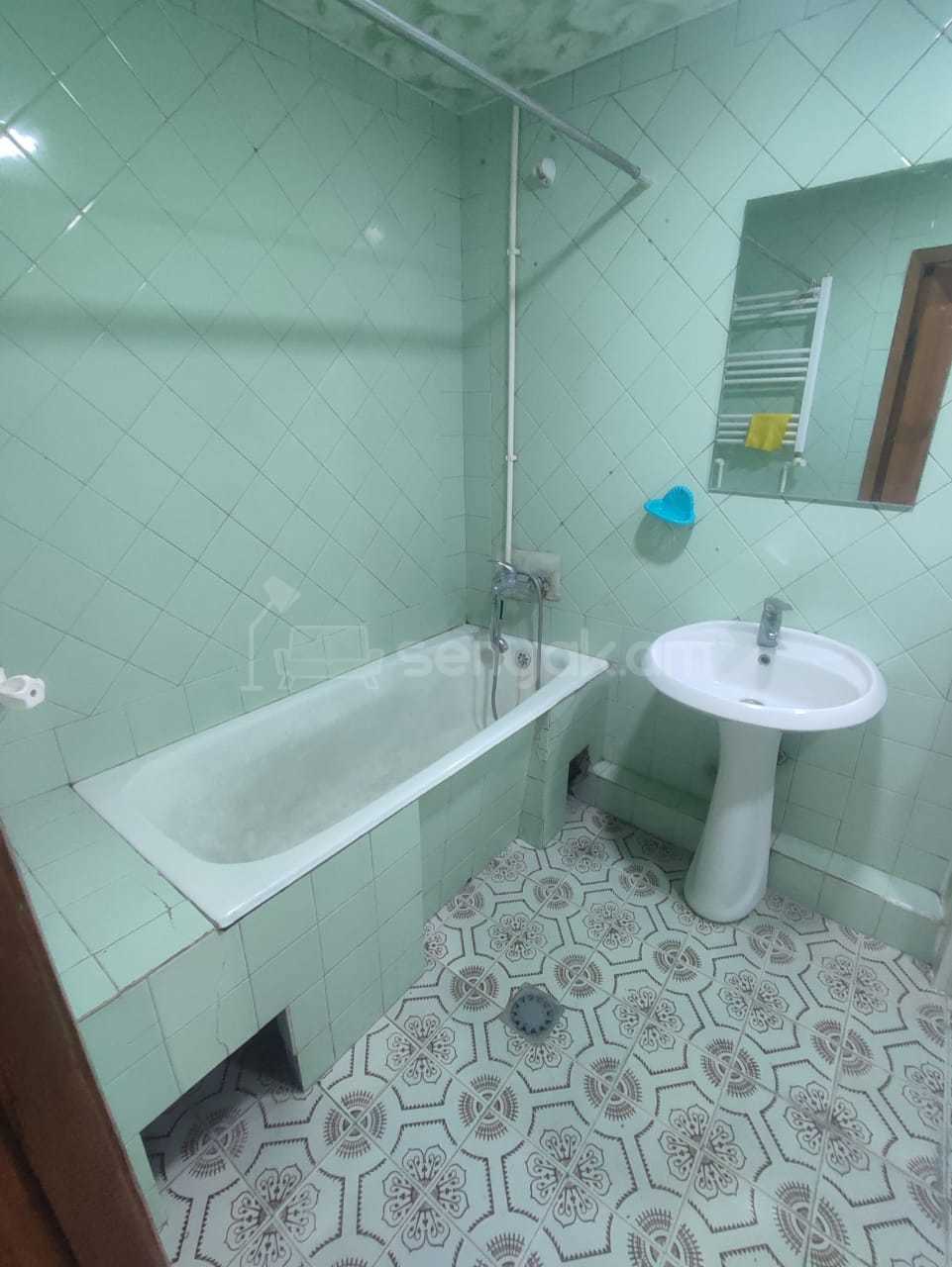 3 Սենյականոց Բնակարան, 80քմ, 4/9 հարկ, Նորմալ Վիճակում
