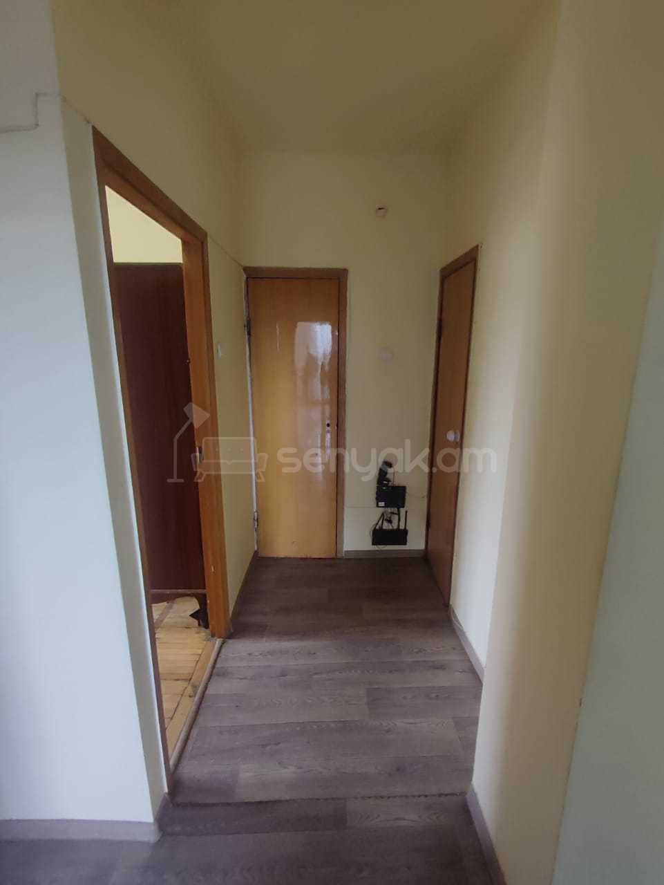 3 Սենյականոց Բնակարան, 80քմ, 4/9 հարկ, Նորմալ Վիճակում