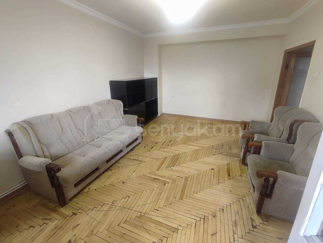 3 Սենյականոց Բնակարան, 80քմ, 4/9 հարկ, Նորմալ Վիճակում