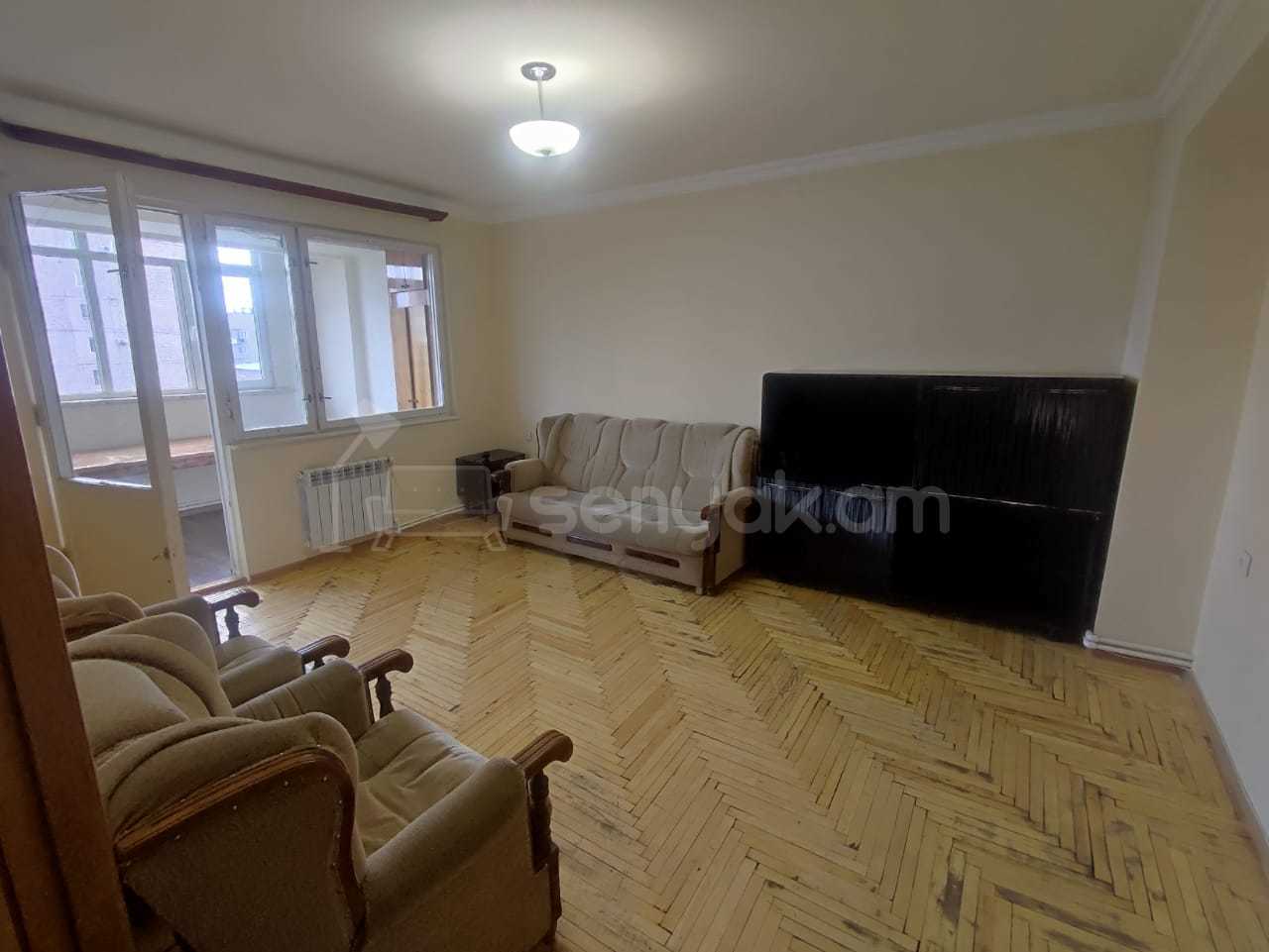 3 Սենյականոց Բնակարան, 80քմ, 4/9 հարկ, Նորմալ Վիճակում
