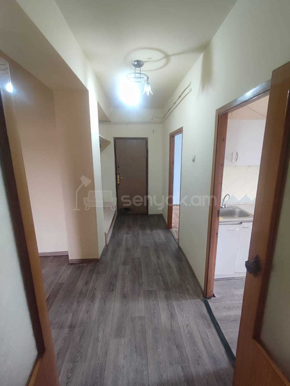 3 Սենյականոց Բնակարան, 80քմ, 4/9 հարկ, Նորմալ Վիճակում