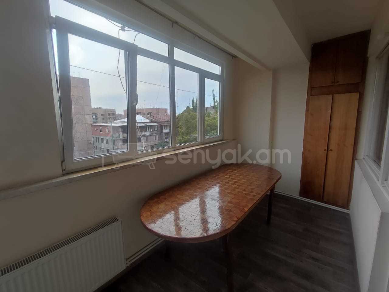 3 Սենյականոց Բնակարան, 80քմ, 4/9 հարկ, Նորմալ Վիճակում