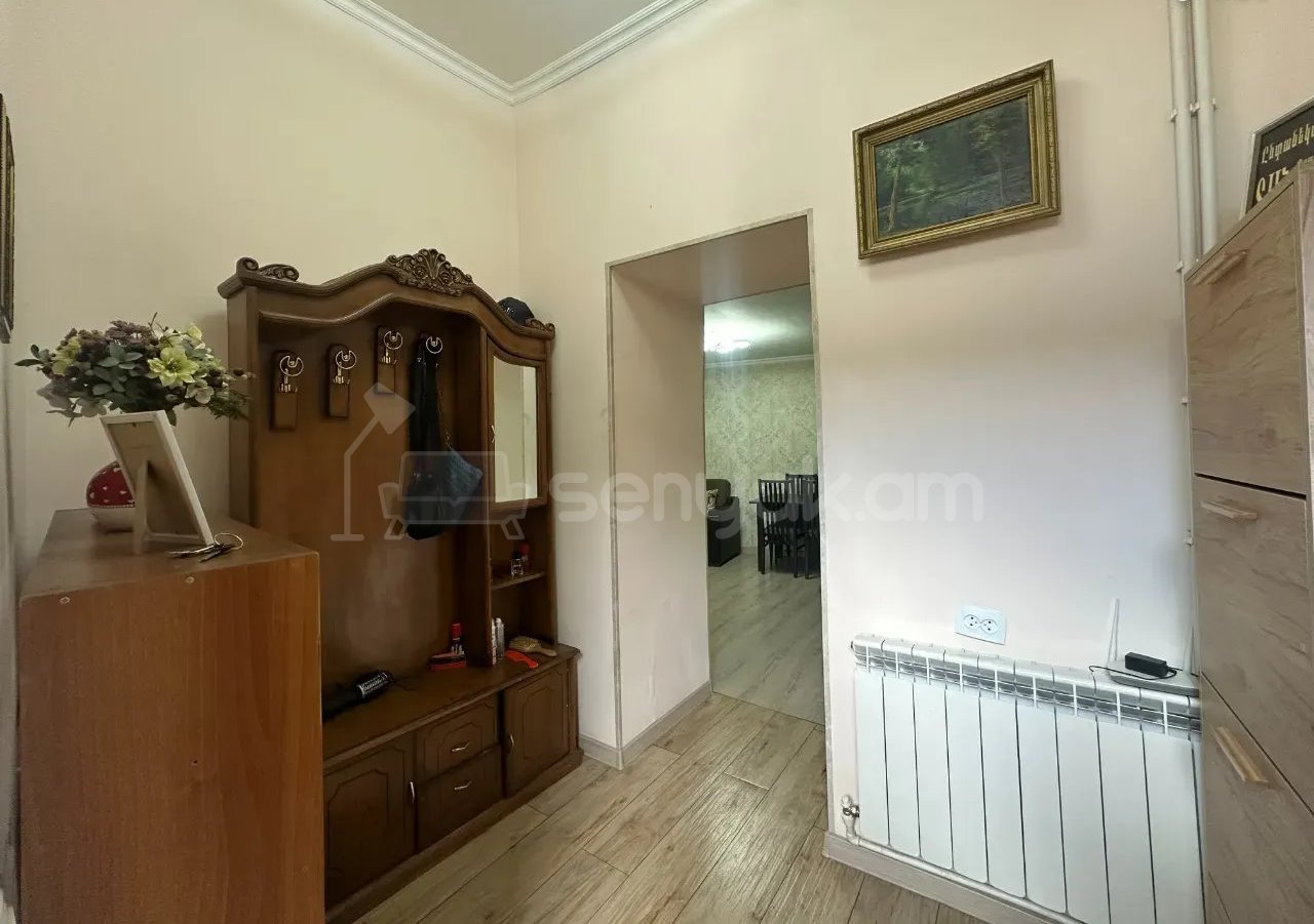 3 Սենյականոց Սեփական Տուն, 75քմ, Կապիտալ Վերանորոգված