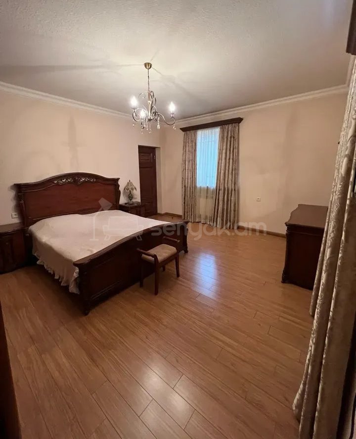 4 Սենյականոց Սեփական Տուն, 140քմ, Կապիտալ Վերանորոգված