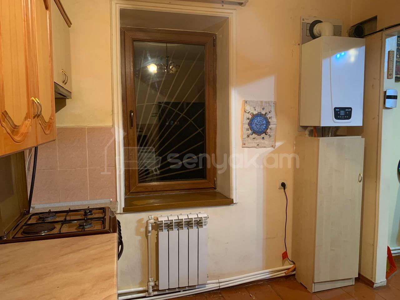 3 Սենյականոց Բնակարան Նորակառույց Քարե Շենքում, 77քմ, 1/4 հարկ, Կապիտալ Վերանորոգված