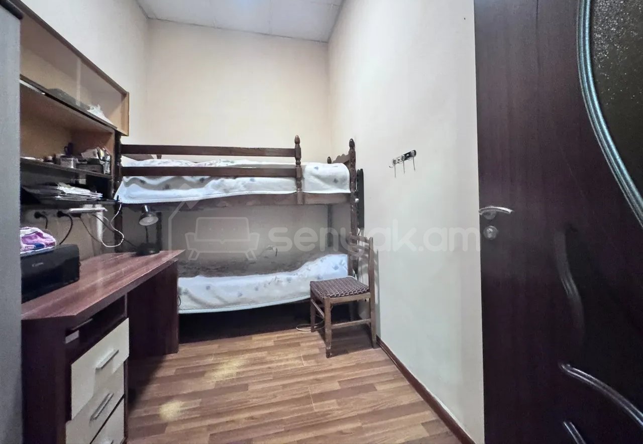 3 Սենյականոց Բնակարան, 67քմ, 3/9 հարկ, Կապիտալ Վերանորոգված, Կահավորված, Արևկող