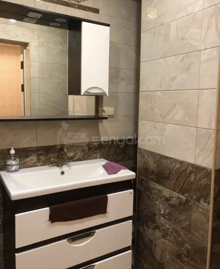 2 Սենյականոց Բնակարան, 58քմ, 4/9 հարկ, Կապիտալ Վերանորոգված, Կահավորված, Արևկող