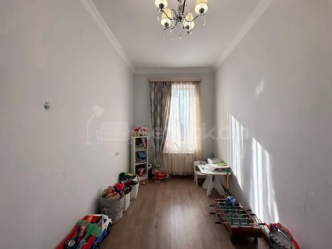 4 Սենյականոց Սեփական Տուն, 160քմ, Կապիտալ Վերանորոգված