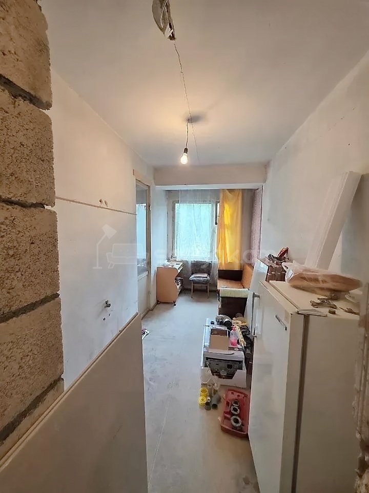 1 Սենյականոց Բնակարան, 46քմ, 3/14 հարկ, Պետական Վիճակում