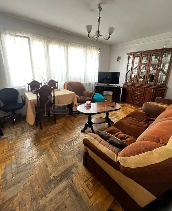 3 Սենյականոց Բնակարան, 76քմ, 6/10 հարկ, Նորմալ Վիճակում