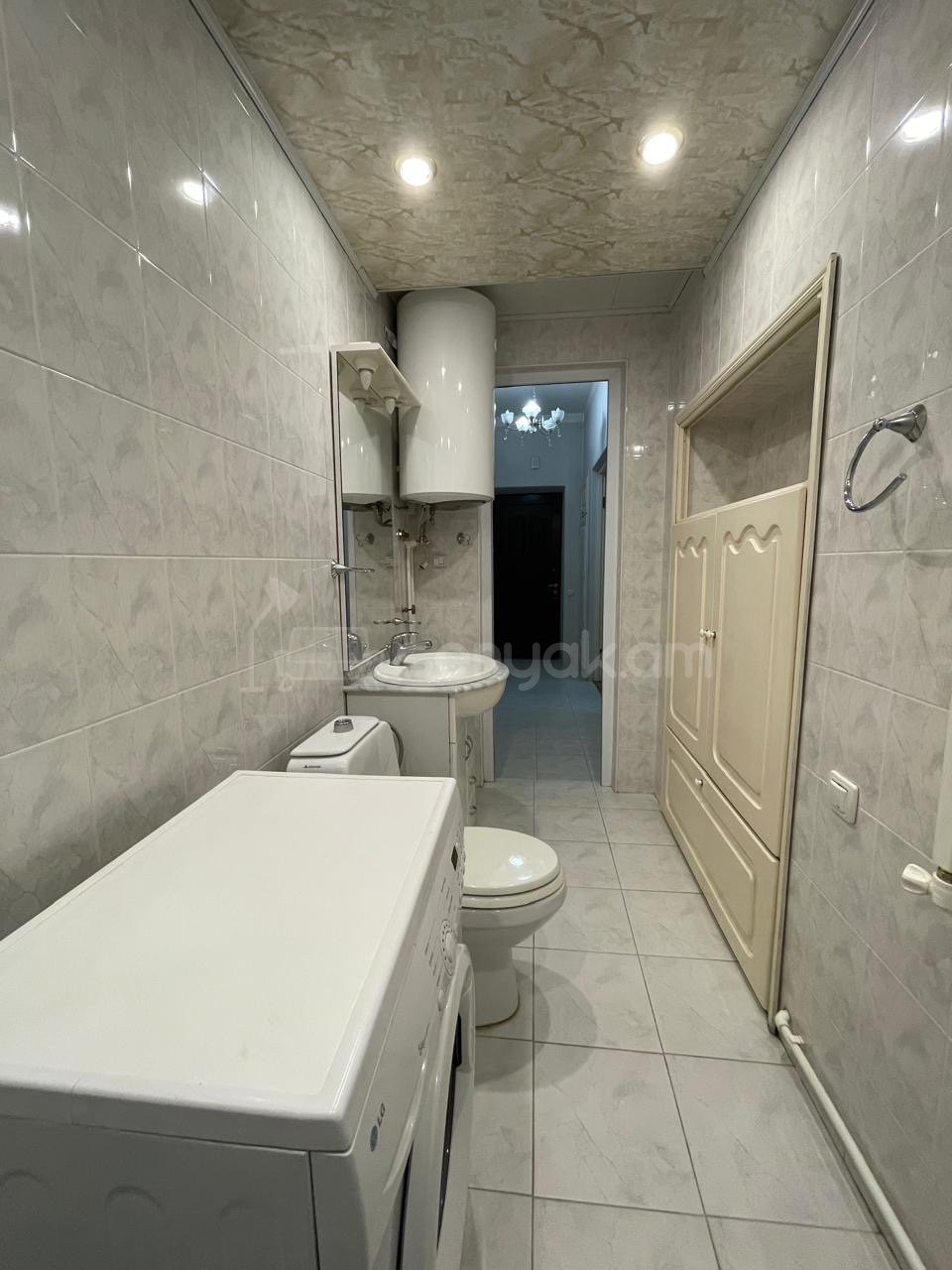2 Սենյականոց Բնակարան Քարե Շենքում, 65քմ, 3/5 հարկ, Կապիտալ Վերանորոգված, Կահավորված