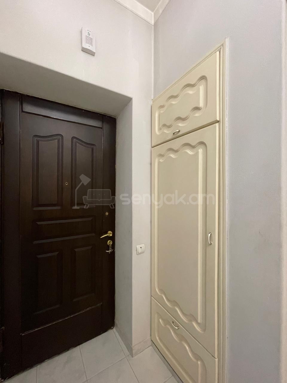 2 Սենյականոց Բնակարան Քարե Շենքում, 65քմ, 3/5 հարկ, Կապիտալ Վերանորոգված, Կահավորված