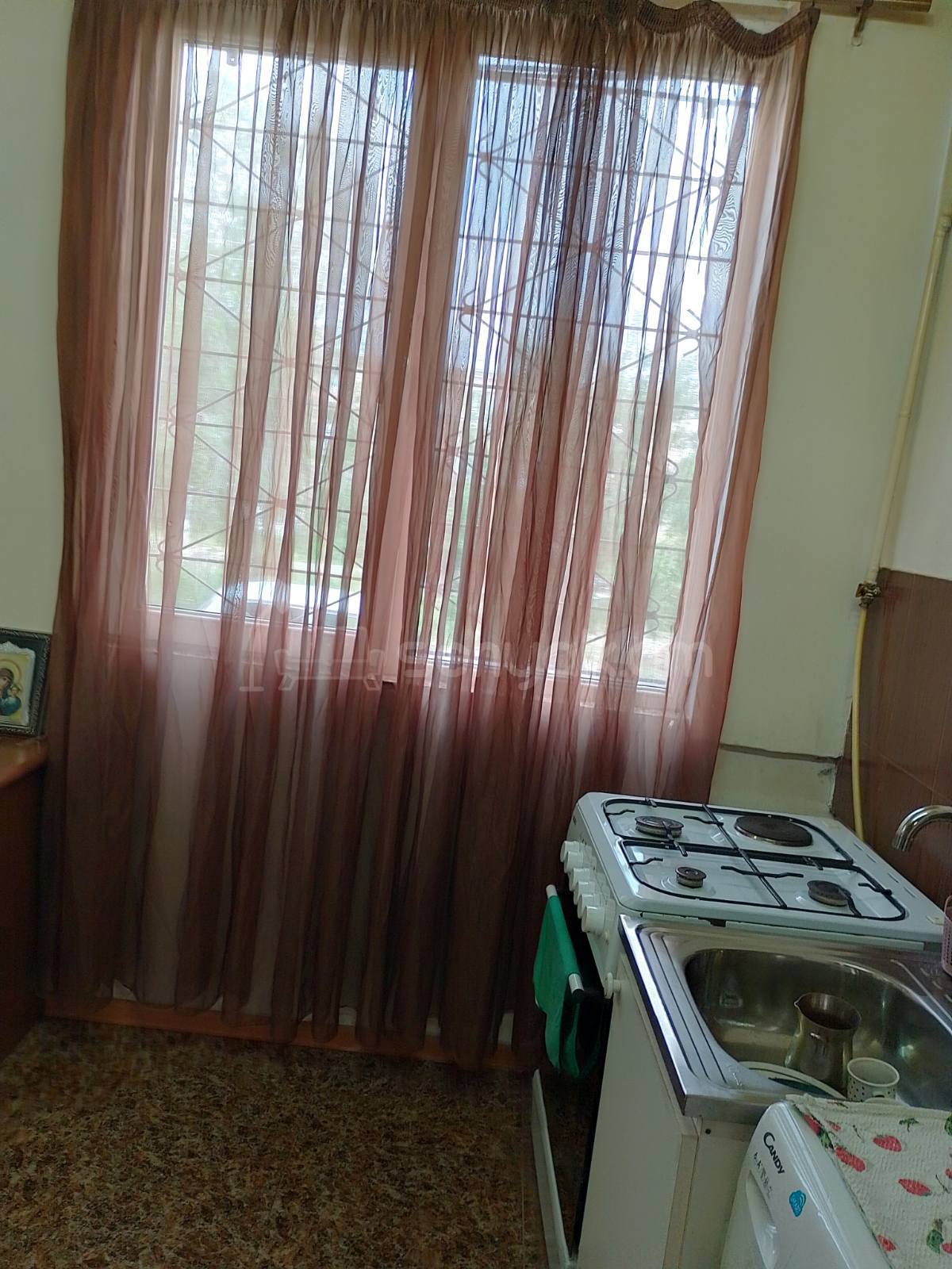 3 Սենյականոց Բնակարան Քարե Շենքում, 65քմ, 1/5 հարկ, Կապիտալ Վերանորոգված