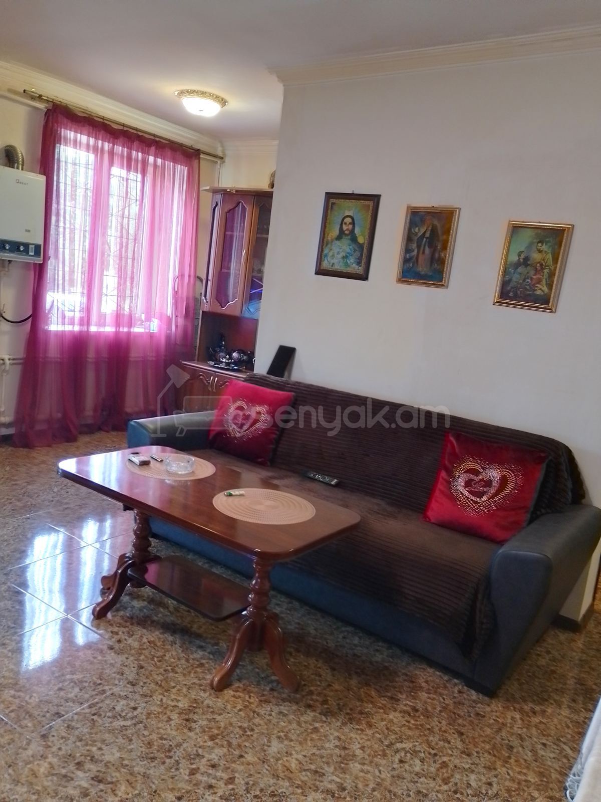 3 Սենյականոց Բնակարան Քարե Շենքում, 65քմ, 1/5 հարկ, Կապիտալ Վերանորոգված