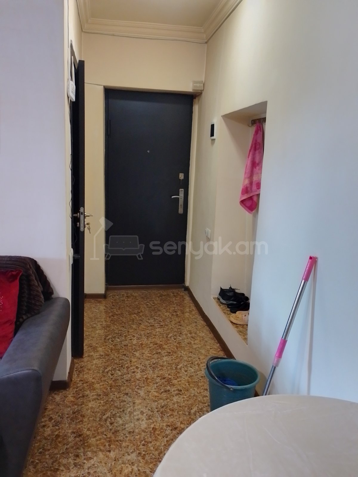 3 Սենյականոց Բնակարան Քարե Շենքում, 65քմ, 1/5 հարկ, Կապիտալ Վերանորոգված