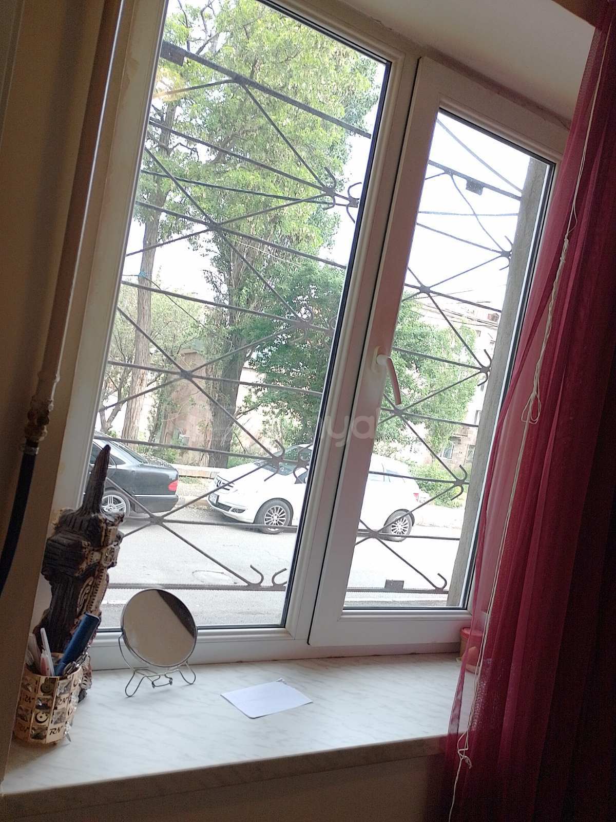 3 Սենյականոց Բնակարան Քարե Շենքում, 65քմ, 1/5 հարկ, Կապիտալ Վերանորոգված