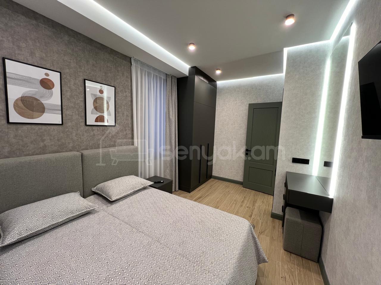 2 Սենյականոց Բնակարան Նորակառույցում, 55քմ, 8/14 հարկ, Դիզայներական Վերանորոգված, Կահավորված, Արևկող