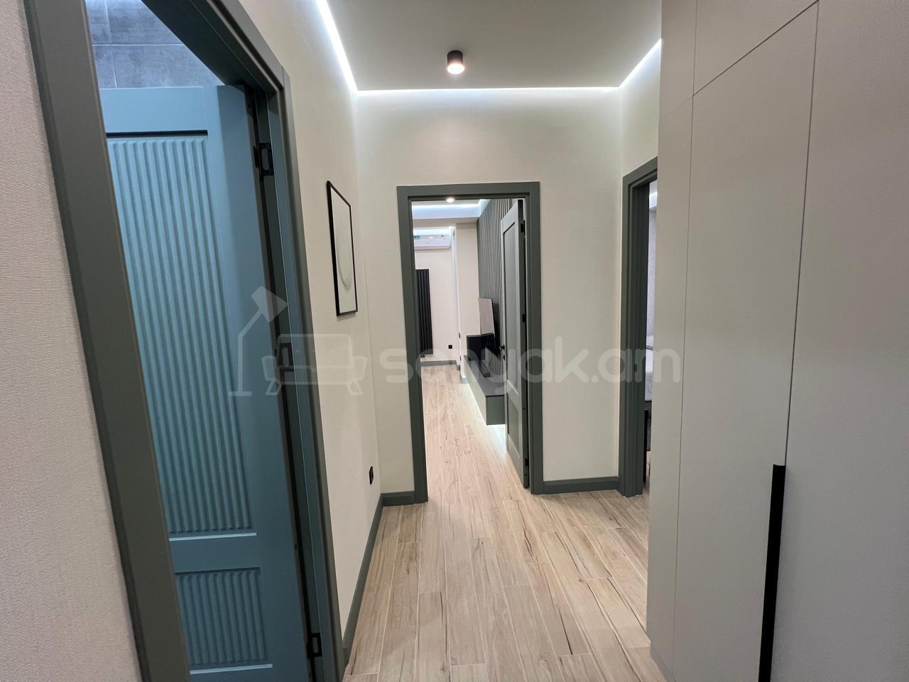 2 Սենյականոց Բնակարան Նորակառույցում, 55քմ, 8/14 հարկ, Դիզայներական Վերանորոգված, Կահավորված, Արևկող