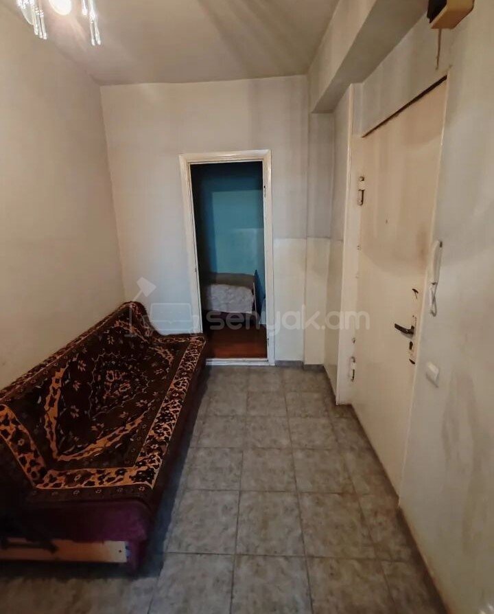 2 Սենյականոց Բնակարան, 48քմ, 3/9 հարկ, Պետական Վիճակում