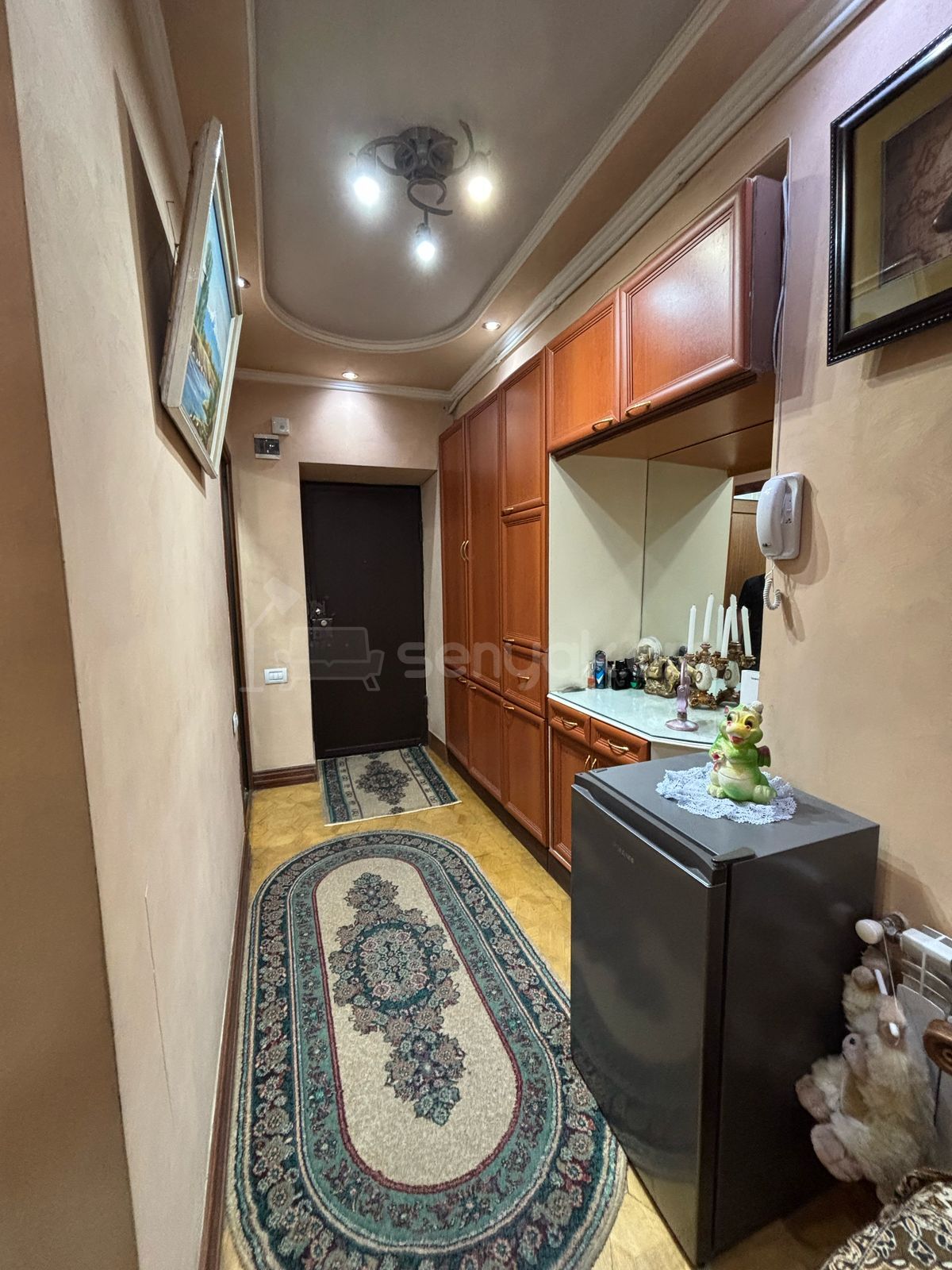 2 Սենյականոց Բնակարան Քարե Շենքում, 47քմ, 5/5 հարկ, Կապիտալ Վերանորոգված