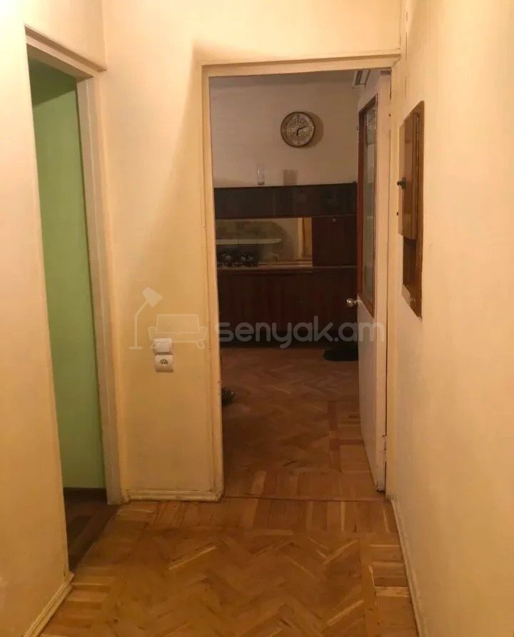 2 Սենյականոց Բնակարան Քարե Շենքում, 50քմ, 2/5 հարկ, Պետական Վիճակում