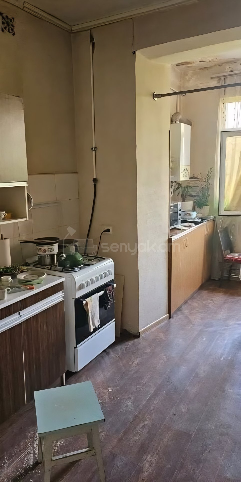 2 Սենյականոց Բնակարան Քարե Շենքում, 68քմ, 5/5 հարկ, Նորմալ Վիճակում