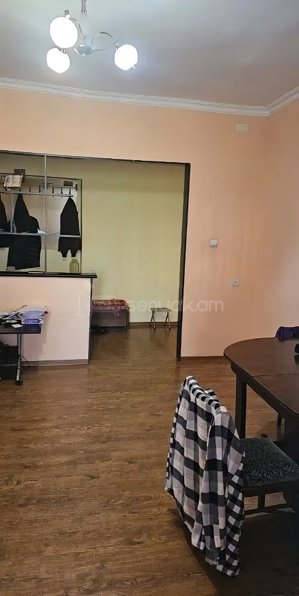 2 Սենյականոց Բնակարան Քարե Շենքում, 68քմ, 5/5 հարկ, Նորմալ Վիճակում