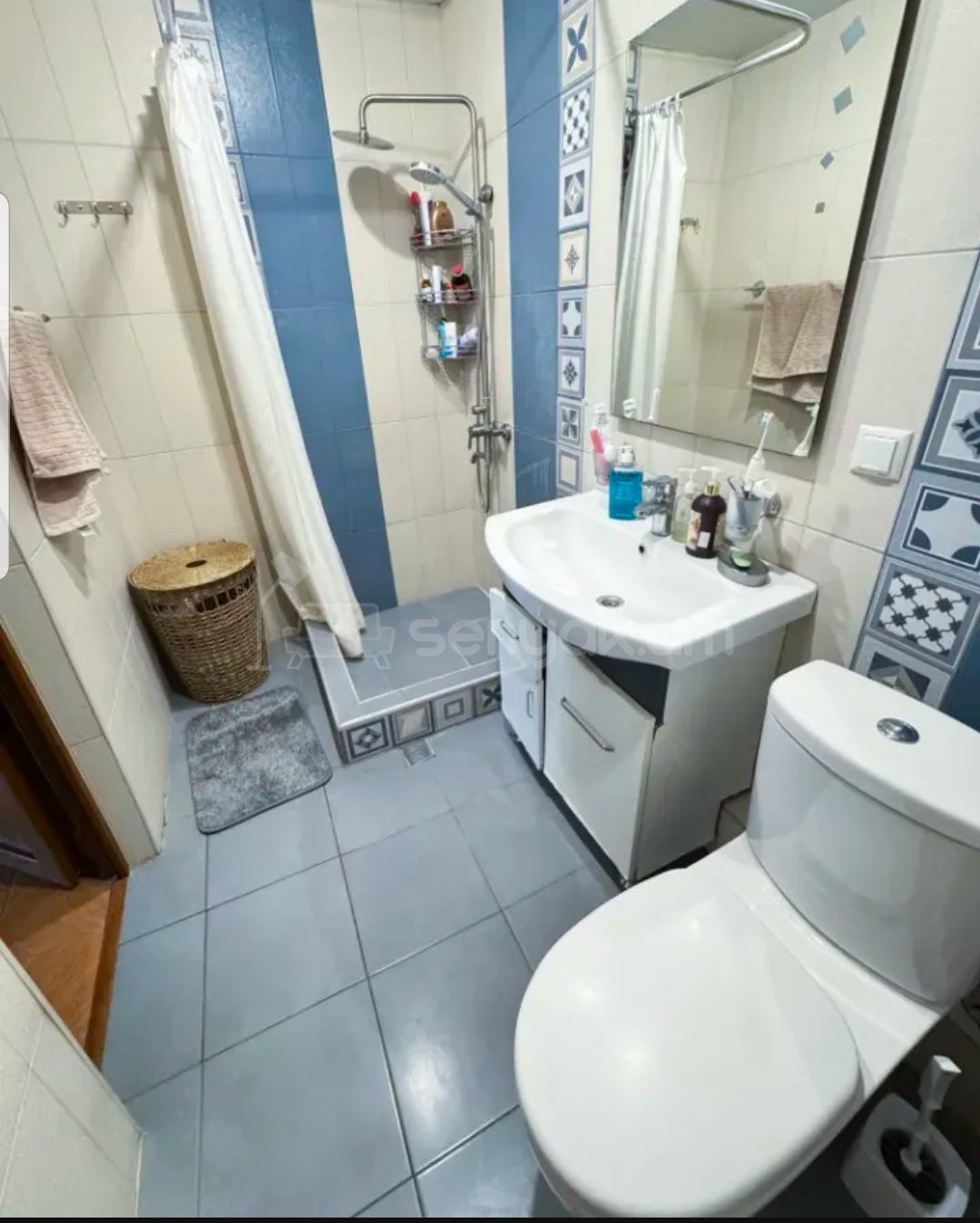 2 Սենյականոց Բնակարան Քարե Շենքում, 65քմ, 3/7 հարկ, Կապիտալ Վերանորոգված, Կահավորված, Արևկող