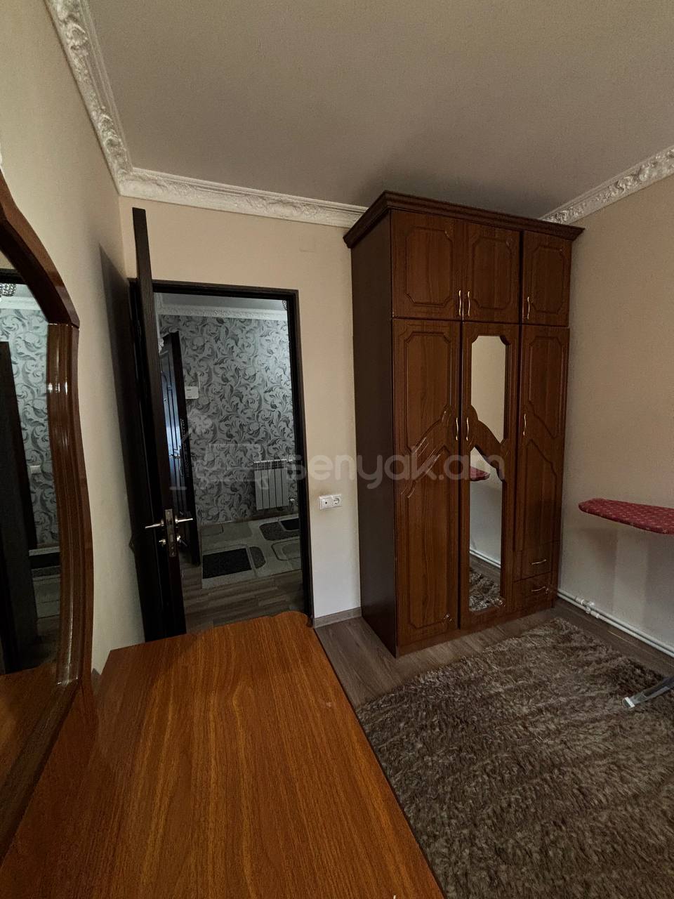3 Սենյականոց Բնակարան Քարե Շենքում, 70քմ, 4/5 հարկ, Կապիտալ Վերանորոգված