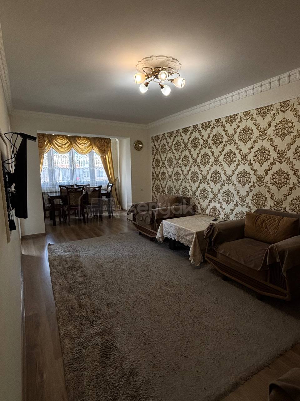 3 Սենյականոց Բնակարան Քարե Շենքում, 70քմ, 4/5 հարկ, Կապիտալ Վերանորոգված