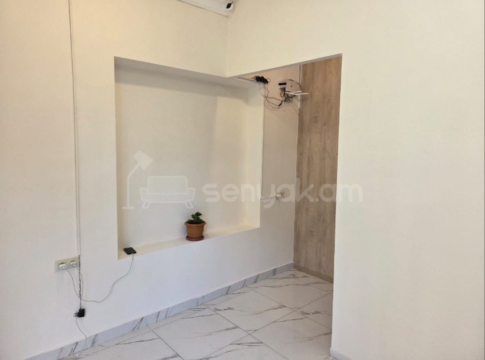 Սպասարկման Տարածք, 42քմ, Կապիտալ Վերանորոգված