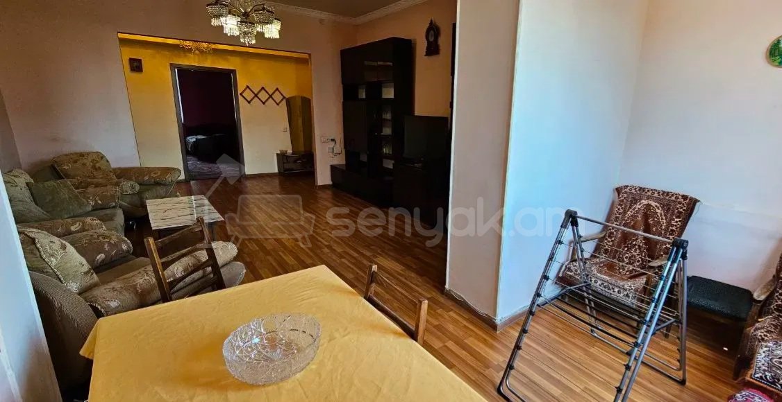 3 Սենյականոց Բնակարան Քարե Շենքում, 94քմ, 4/6 հարկ, Կոսմետիկ Վերանորոգված, Կահավորված, Արևկող