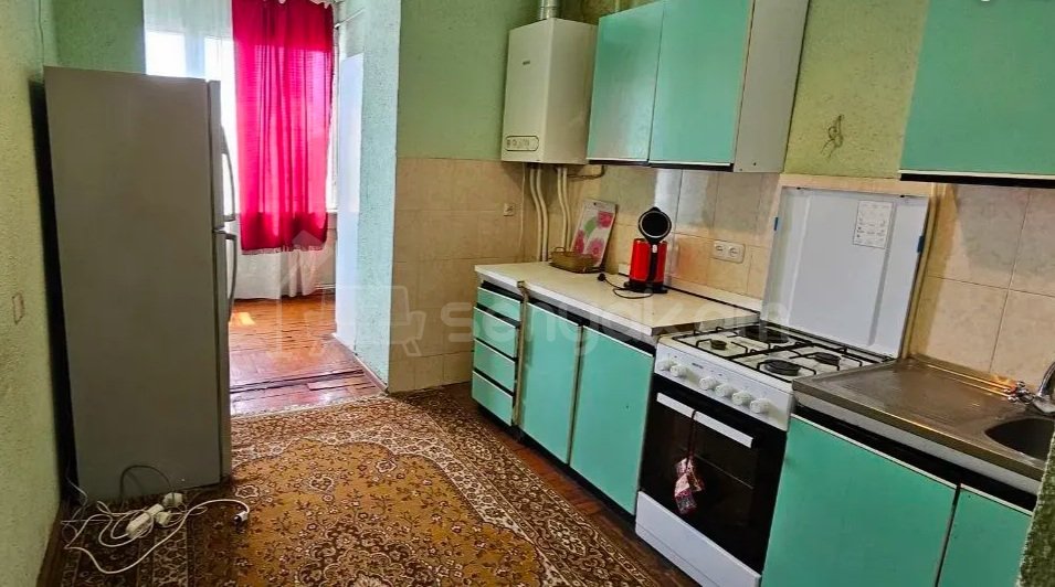 3 Սենյականոց Բնակարան Քարե Շենքում, 94քմ, 4/6 հարկ, Կոսմետիկ Վերանորոգված, Կահավորված, Արևկող