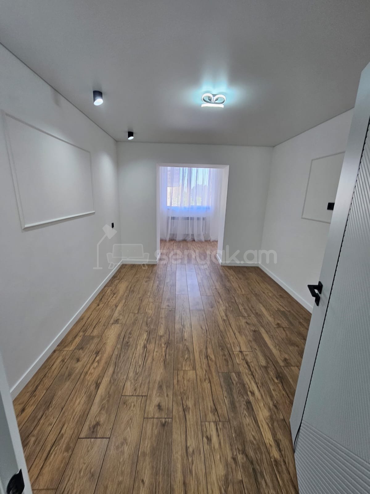3 Սենյականոց Բնակարան Քարե Շենքում, 78քմ, 3/4 հարկ, Կապիտալ Վերանորոգված