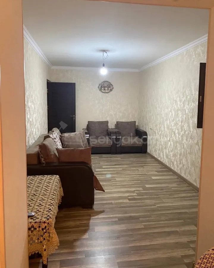2 Սենյականոց Բնակարան Քարե Շենքում, 60քմ, 3/5 հարկ, Կապիտալ Վերանորոգված, Կահավորված