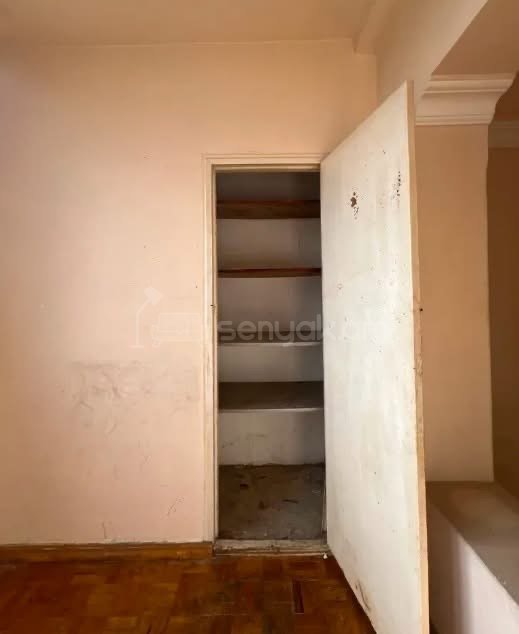 3 Սենյականոց Բնակարան, 73քմ, 4/4 հարկ, Նորմալ Վիճակում