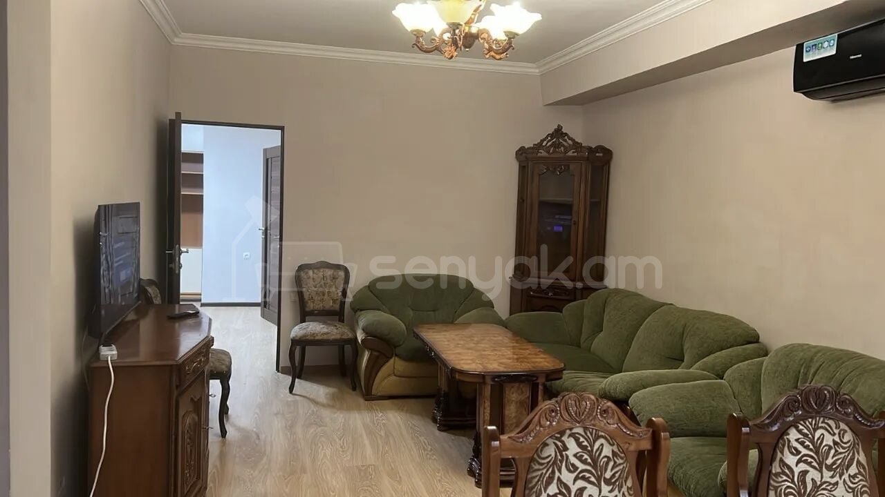 2 Սենյականոց Բնակարան Քարե Շենքում, 70քմ, 2/7 հարկ, Կապիտալ Վերանորոգված
