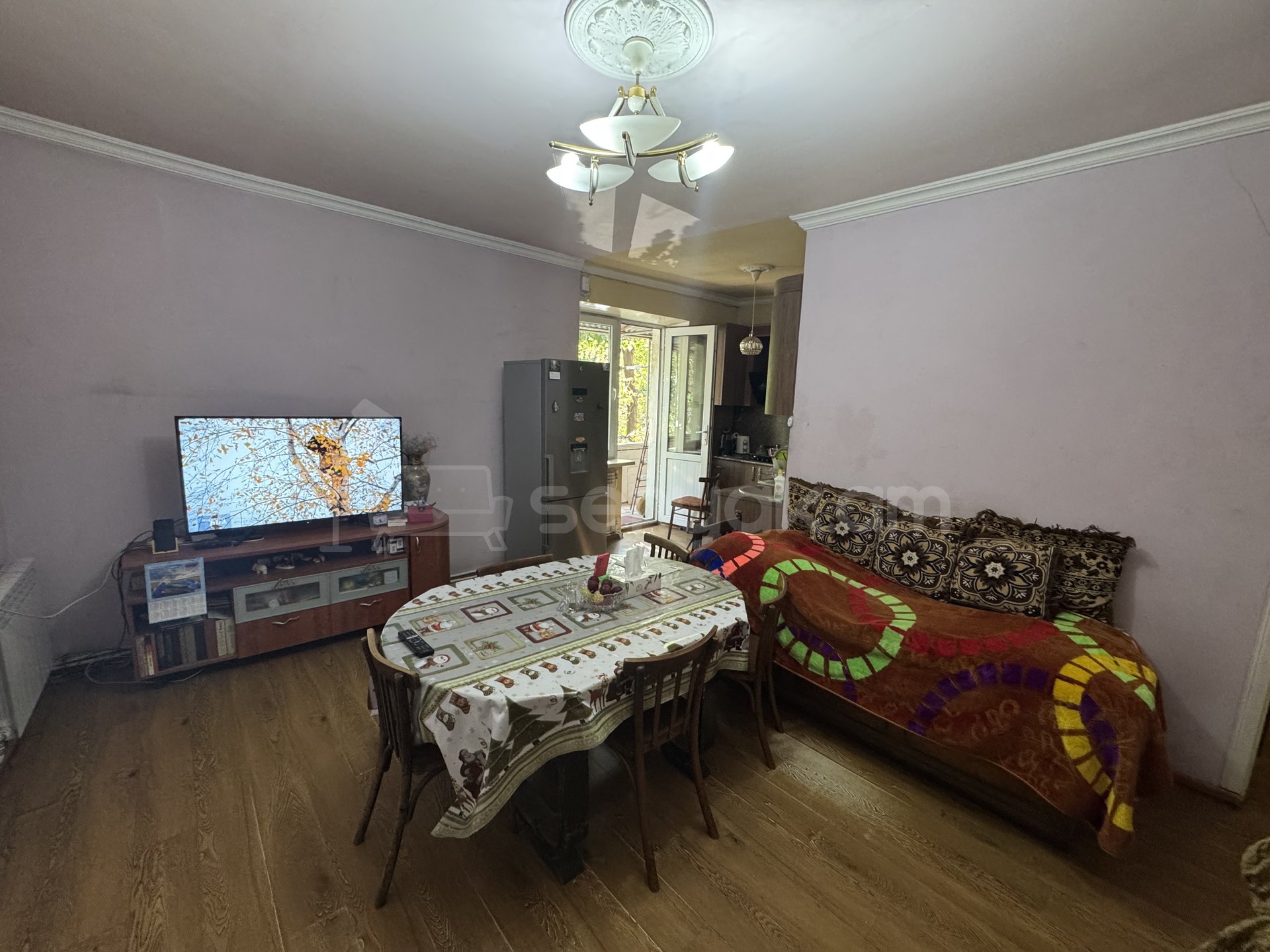 2 Սենյականոց Բնակարան Քարե Շենքում, 58քմ, 2/5 հարկ, Նորմալ Վիճակում