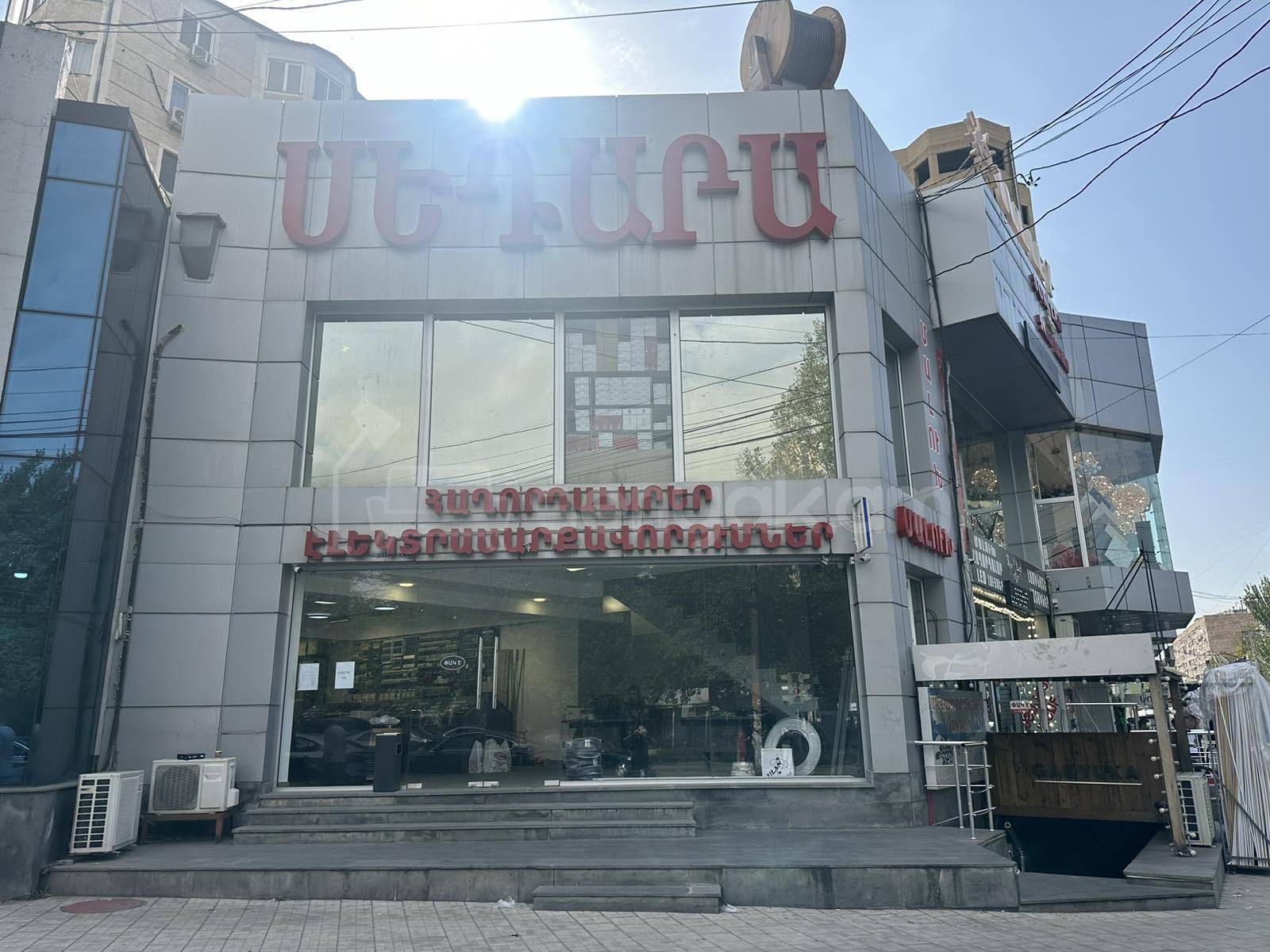 Առևտրի Տարածք, 176քմ