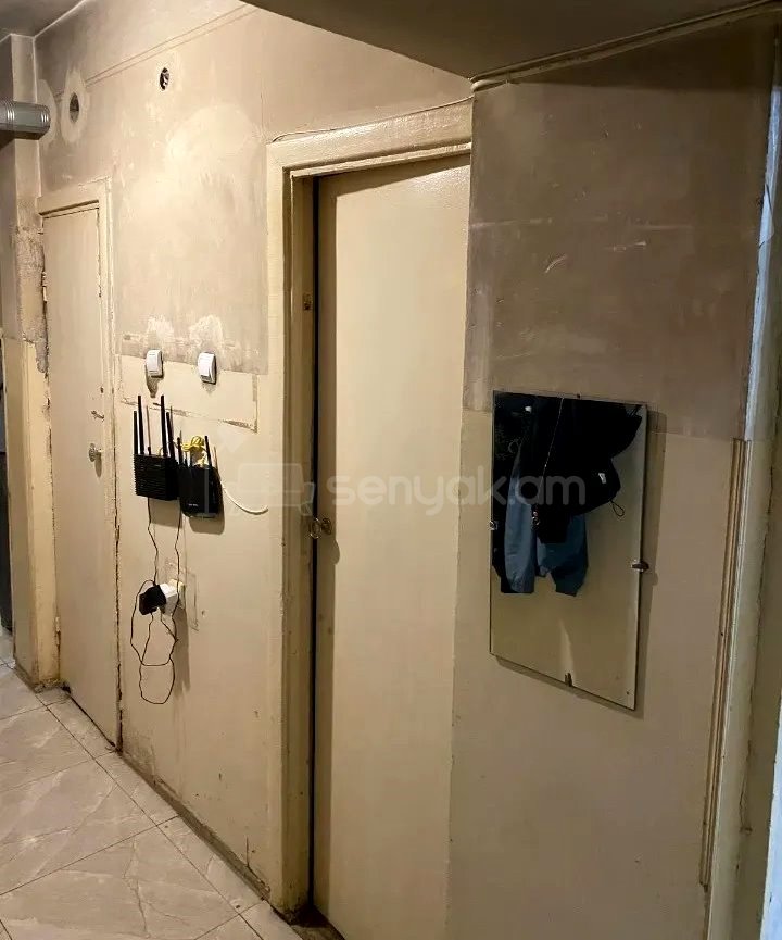 3 Սենյականոց Բնակարան Քարե Շենքում, 82քմ, 2/5 հարկ, Պետական Վիճակում