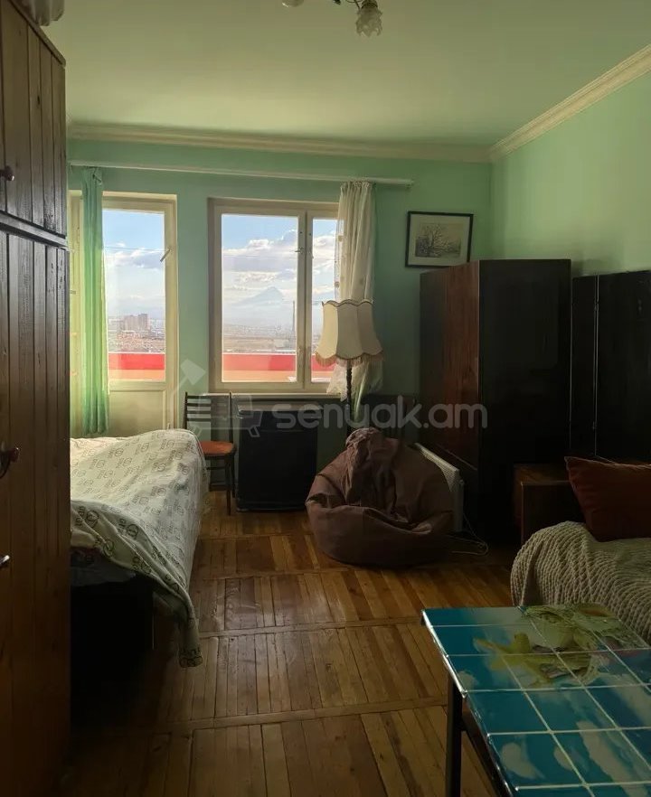 3 Սենյականոց Բնակարան, 100քմ, 8/9 հարկ, Պետական Վիճակում