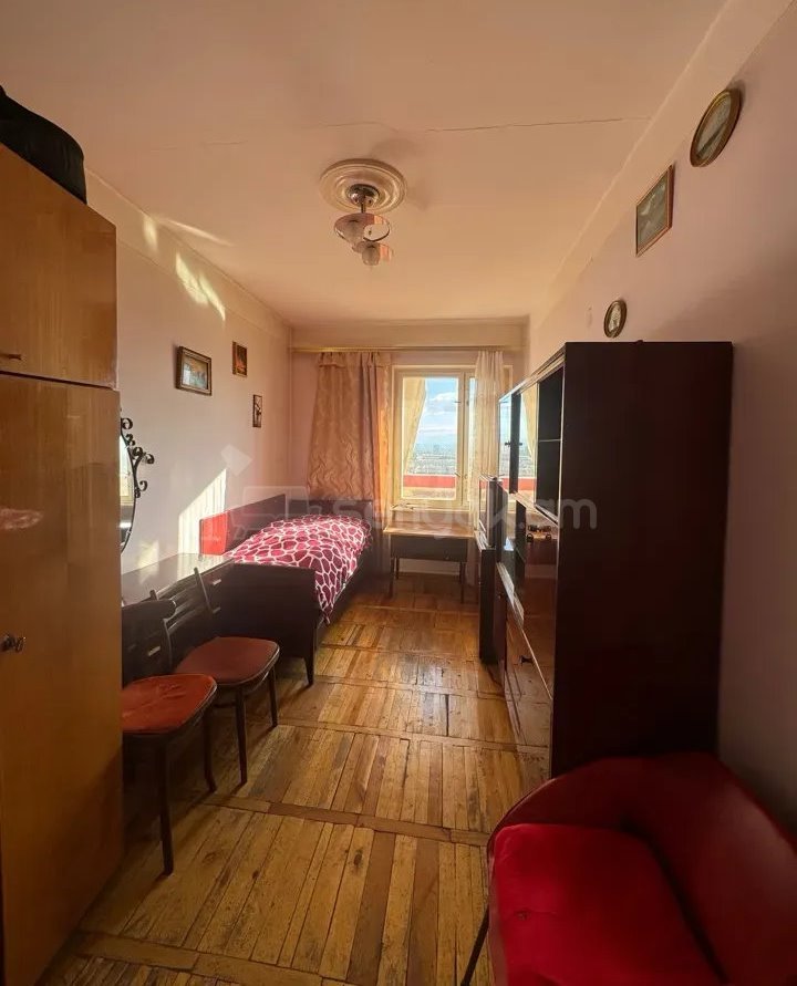 3 Սենյականոց Բնակարան, 100քմ, 8/9 հարկ, Պետական Վիճակում