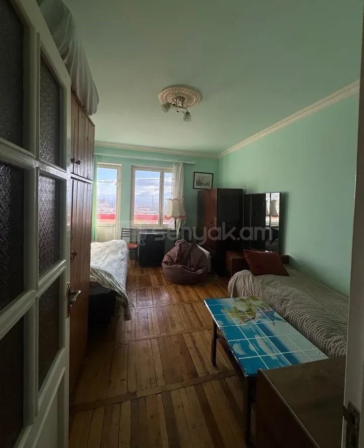 3 Սենյականոց Բնակարան, 100քմ, 8/9 հարկ, Պետական Վիճակում