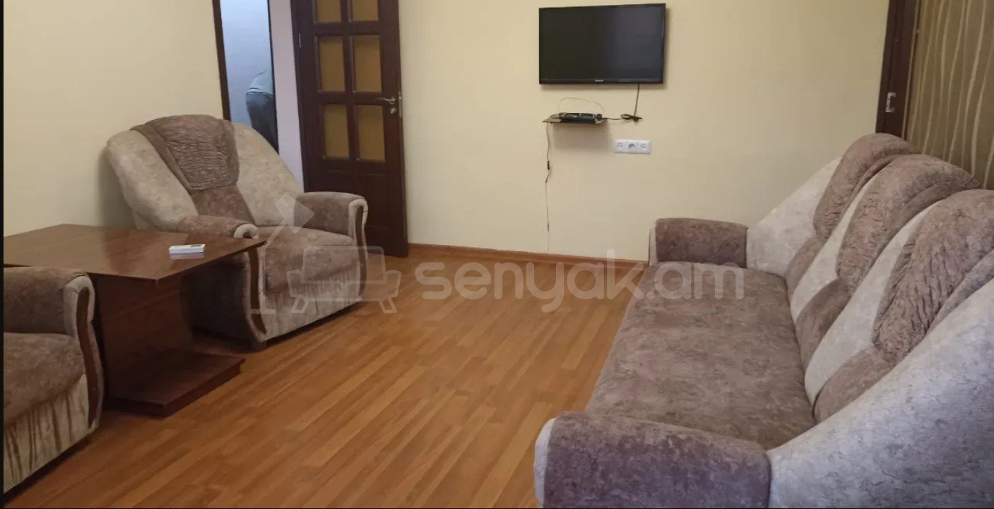 3 Սենյականոց Բնակարան, 77քմ, 5/13 հարկ, Կապիտալ Վերանորոգված, Կահավորված