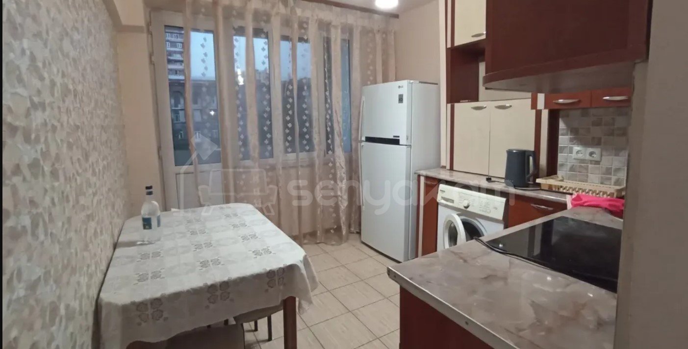 3 Սենյականոց Բնակարան, 77քմ, 5/13 հարկ, Կապիտալ Վերանորոգված, Կահավորված