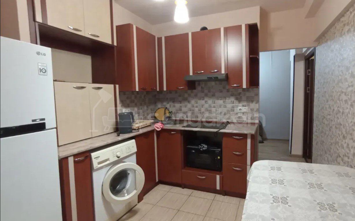 3 Սենյականոց Բնակարան, 77քմ, 5/13 հարկ, Կապիտալ Վերանորոգված, Կահավորված