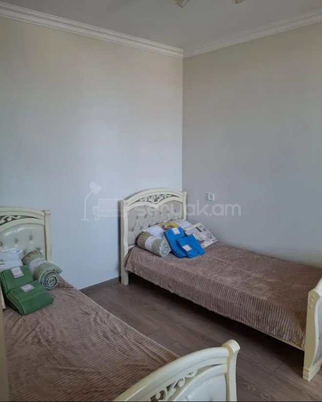 2 Սենյականոց Բնակարան, 40քմ, 4/12 հարկ, Կապիտալ Վերանորոգված, Կահավորված