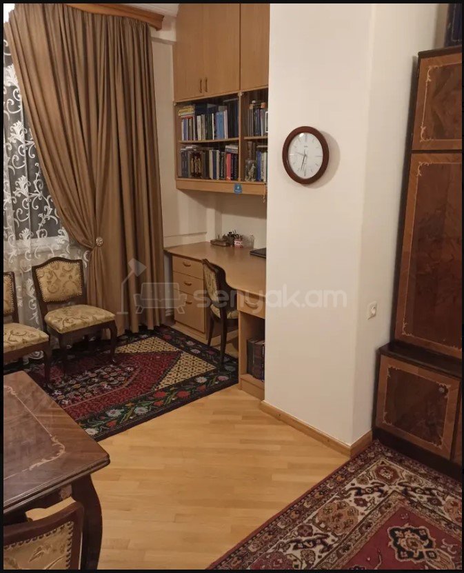 2 Սենյականոց Բնակարան Քարե Շենքում, 70քմ, 2/5 հարկ, Կապիտալ Վերանորոգված, Կահավորված