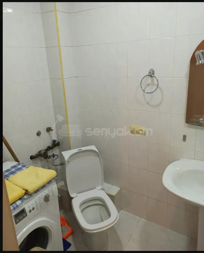 2 Սենյականոց Բնակարան Քարե Շենքում, 70քմ, 2/5 հարկ, Կապիտալ Վերանորոգված, Կահավորված
